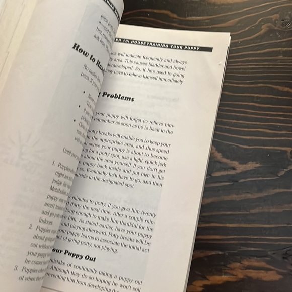 📕 4/$20 📕 The everything new Puppy paperback book - Picture 4 of 5